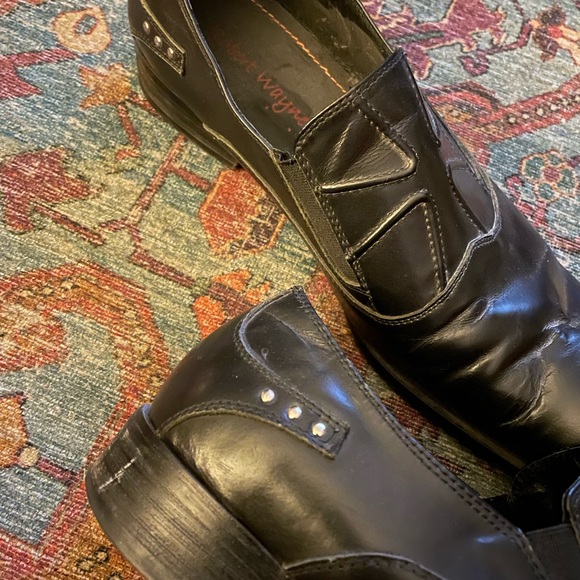 Robert Wayne Shoes - Picture 2 of 4